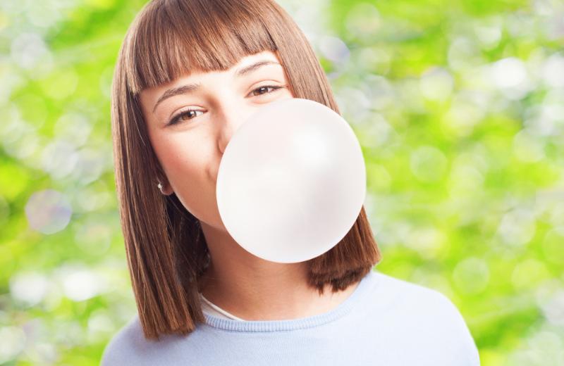 Mascar Chicle Puede Ayudar Combatir La Caries